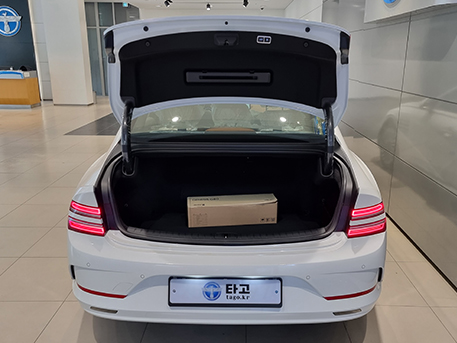 전기차 제네시스 G80EV Genesis 트렁크 컴파트먼트 부트 트렁크룸 수납공간