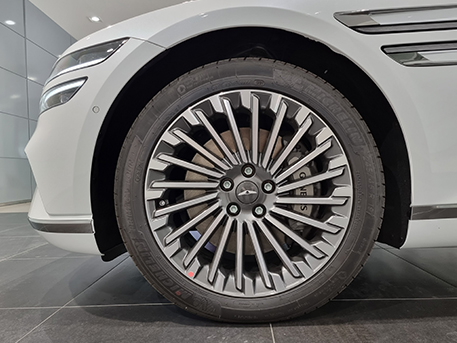 전기차 제네시스 G80EV Genesis 휠 타이어 바퀴 미쉐린 다이아몬드컷팅휠 다이아몬드휠