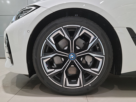 타고 : BMW i4 소개 타고 : Bmw I4 소개