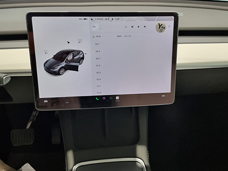 전기차 테슬라 모델Y Tesla ModelY 모니터 센터페시아 인스트루먼트보드 디스플레이 내비게이션 네비게이션